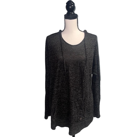 Old Navy Tops - Old navy- black hooded long sleeve shirt